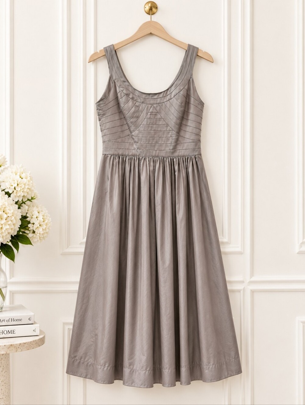 BCBG Gray Pleated Fit & Flare Midi Dress Size  10 - Picture 5 of 9